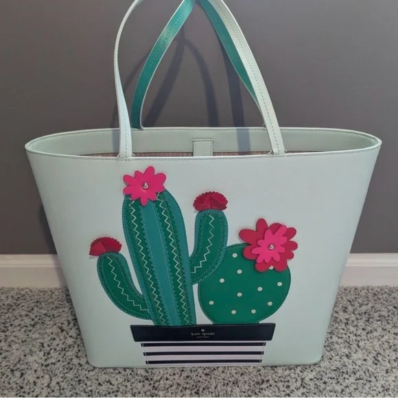 NWOT Kate Spade Green and White Cactus Tote - Picture 5 of 6